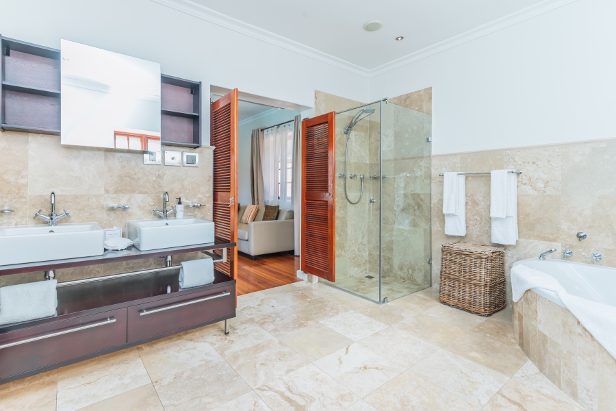 4 Bedroom Property for Sale in Fish Hoek Western Cape